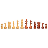 12 natural and dark stained Staunton chessmen.